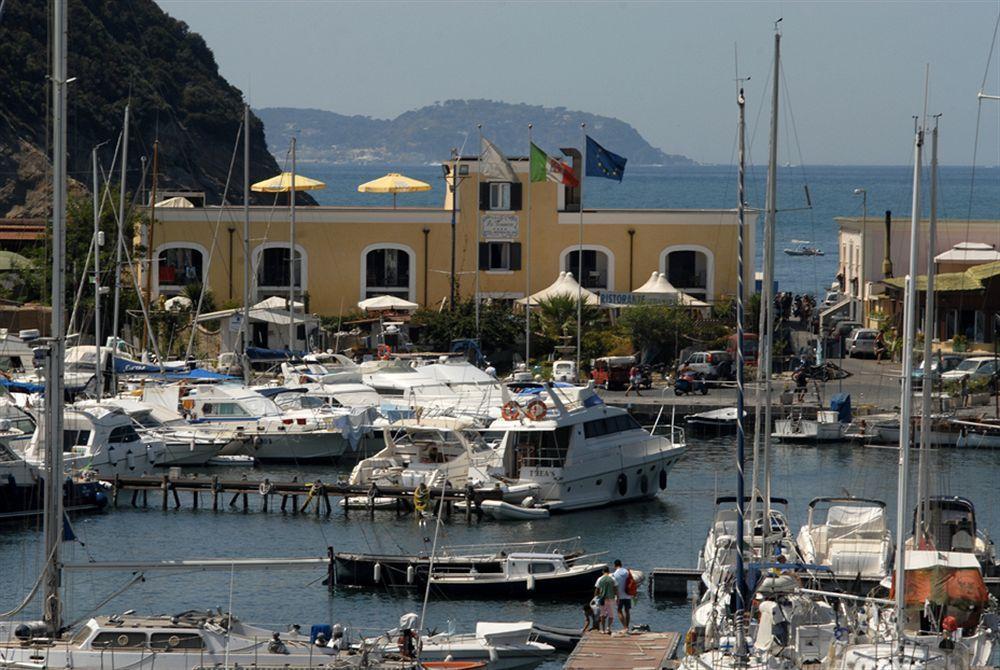 Hotel La Tonnara Procida Esterno foto